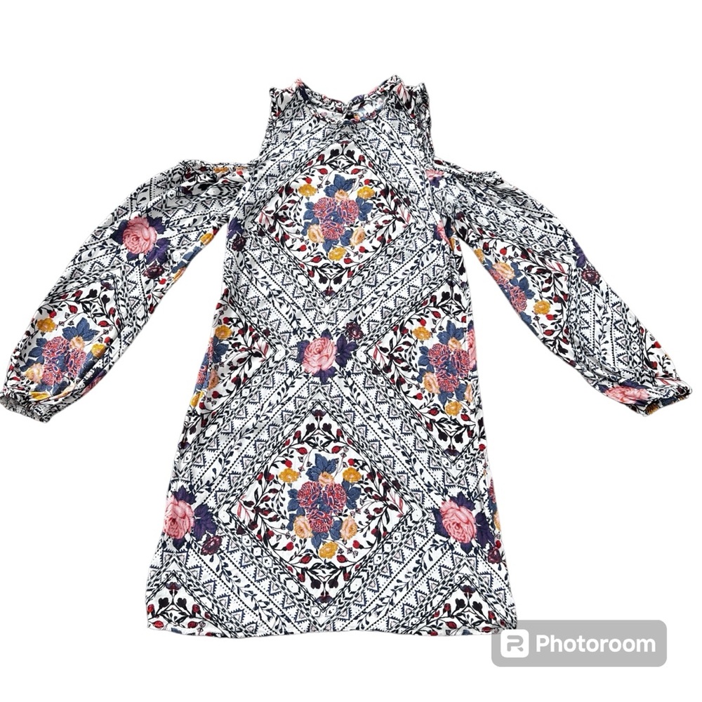 Floral Aztec Cold Shoulder Dress Size: Small